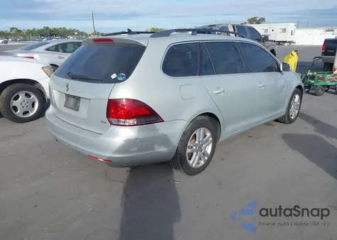 2011 Volkswagen Jetta Sportwagen 2.0L Tdi from USA, damaged, VIN 3VWPL8AJXBM707079